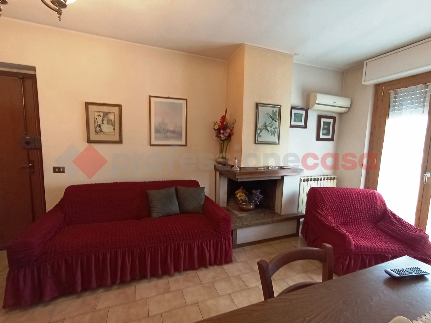 Vicinanze via Marconi, su palazzina con ascensore, appartamento arredato, con balcone e cantina, parcheggio vicino alla palazzina